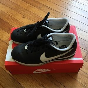 Leather Nike Cortez, size 7 women’s
